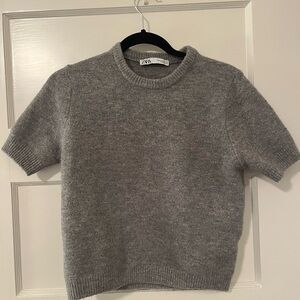 Zara Gray Knit Short Sleeve Top